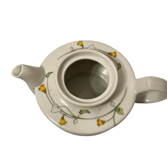 Prelude by Toscany Collection Porcelain Floral Design Teapot - Picture 4 of 5